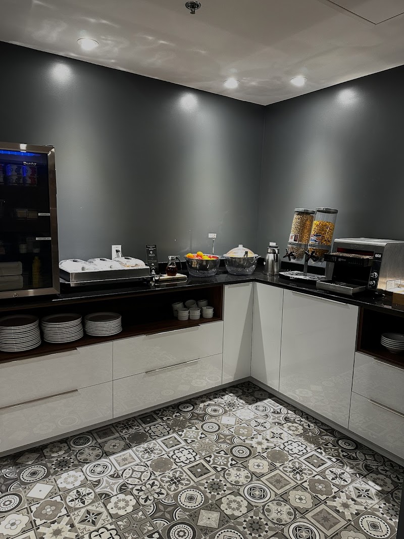 Hôtel Manoir Vieux-Québec - Hôtel Manoir Vieux-Québec, 6 Rue de la Porte, Québec, QC G1R 4M9, Canada