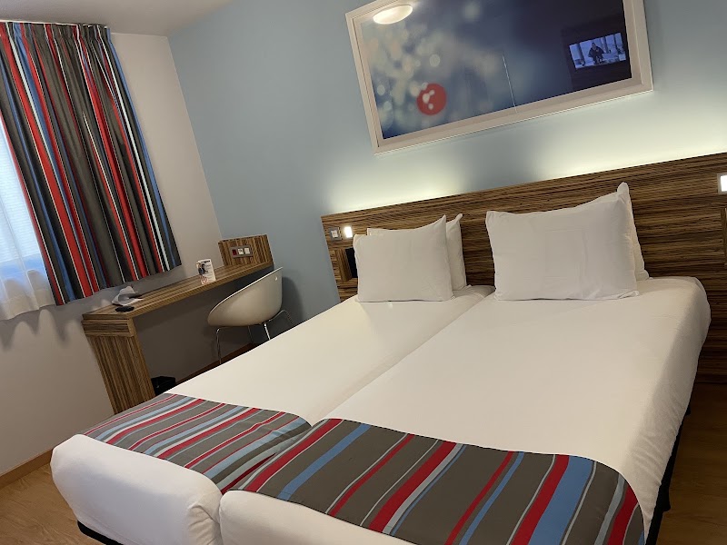 Travelodge Barcelona Poblenou - Travelodge Barcelona Poblenou Carrer de Llull, 170, Sant Martí, 08005 Barcelona, Spain