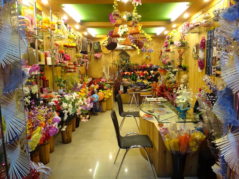 Ferns N Petals : Flowers & Cake delivery in Sambalpur - Ferns N Petals : Flowers & Cake delivery in Sambalpur, 1st Floor, Budharaja Rd, opp. Hotel Grand Siba, Budharaja, Sambalpur, Odisha 768004, India