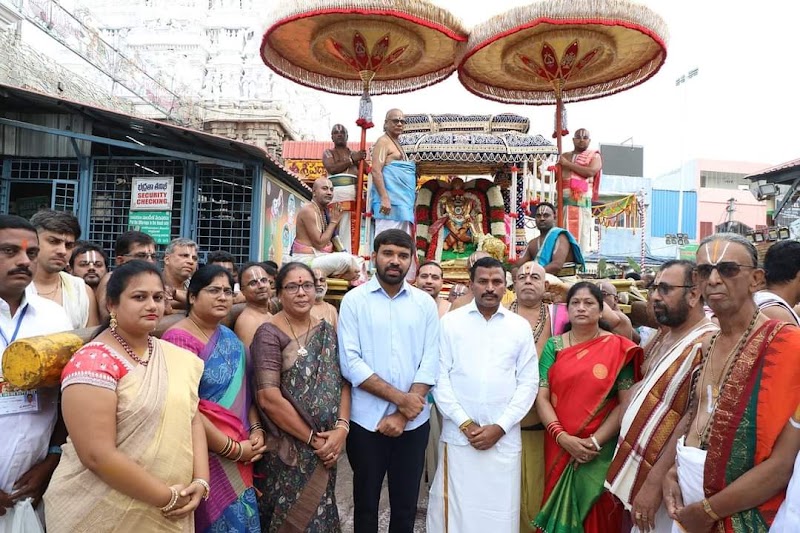 அலமேலுதாயார் திருச்சானுர் - அலமேலுதாயார் திருச்சானுர் JC5X+5XQ, Tiruchanur, Andhra Pradesh 517503, India