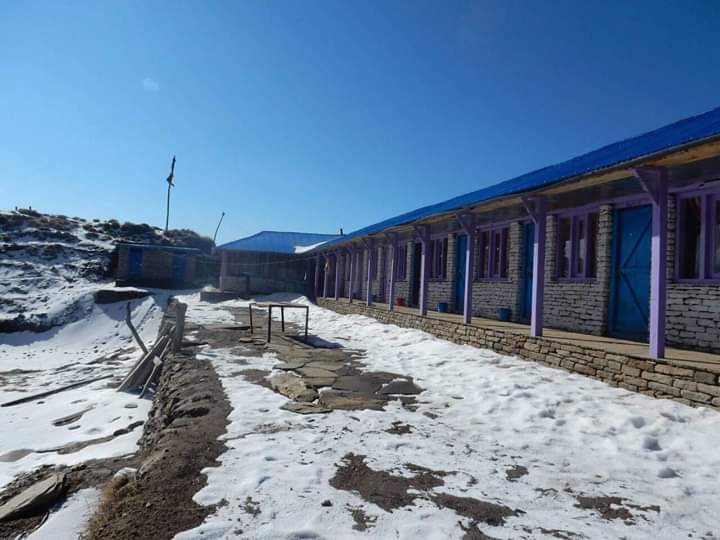 Hotel Trekkers Paradise , pizzaria and cafe - Hotel Trekkers Paradise , pizzaria and cafe Mardi Himal High Camp, Lwang Ghalel 33700, Nepal