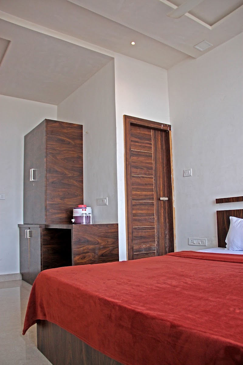 Hotel Apaar - Hotel Apaar, PX9P+C34 Bunder Chowk, Fort Rd, opp. Govt. Parking, Diu, Dadra and Nagar Haveli and Daman and Diu 362520, India