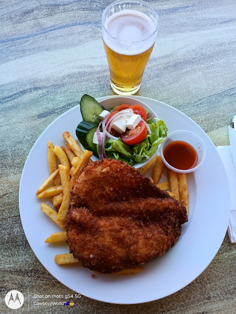Royal Hotel - Royal Hotel 220 Macquarie Rd, Springwood NSW 2777, Australia