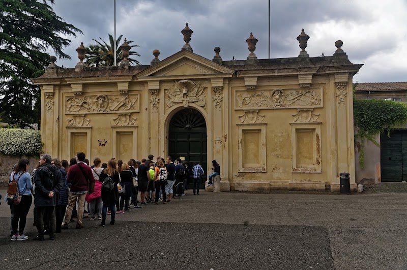 Knights of Malta Keyhole - Knights of Malta Keyhole, Piazza dei Cavalieri di Malta, 3, 00153 Roma RM, Italy