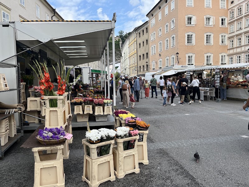 Grünmarkt - Grünmarkt Universitätspl., 5020 Salzburg, Austria