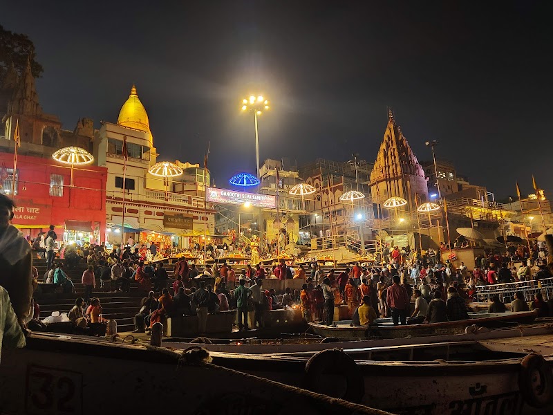 KASHI VISHWANATH HOMESTAY - KASHI VISHWANATH HOMESTAY Ghats of Varanasi, Dashaswamedh, Varanasi, Uttar Pradesh 221001, India