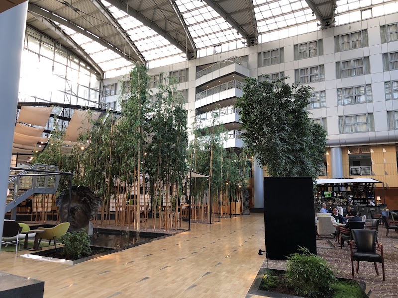 The Atrium Hotel & Conference Centre, Paris CDG Airport by Penta - The Atrium Hotel & Conference Centre, Paris CDG Airport by Penta, 351 Av. du Bois de la Pie, 95700 Roissy-en-France, France