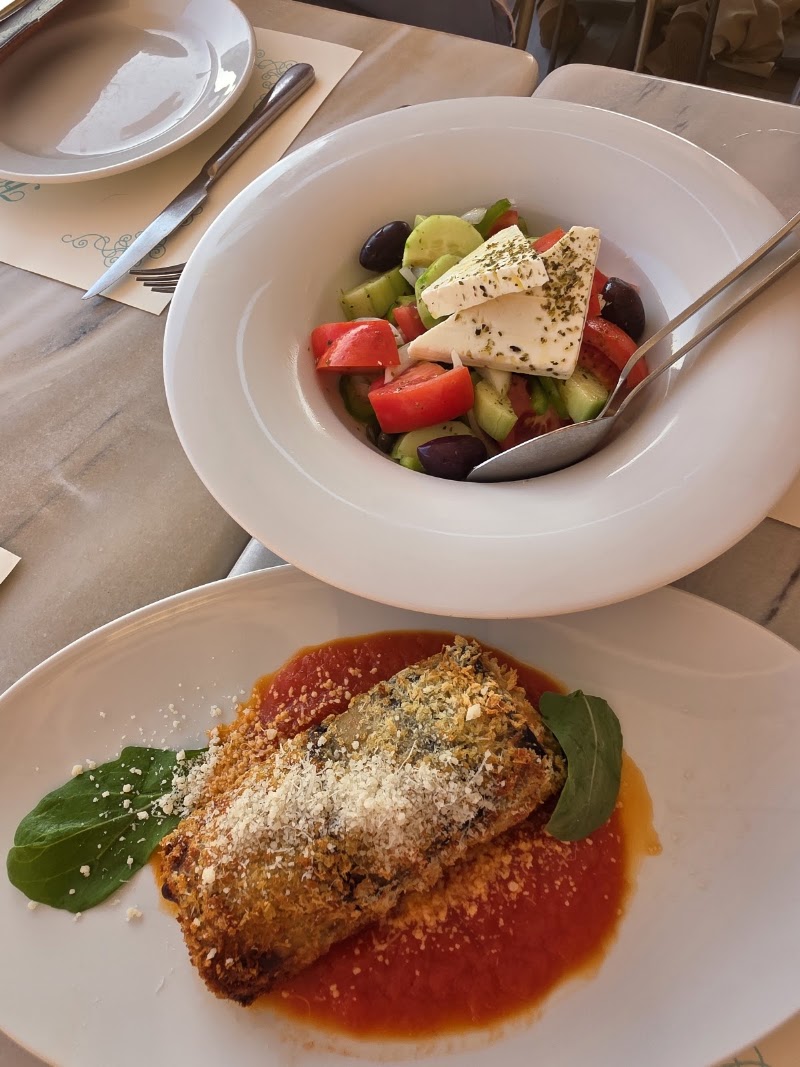 Kastro Restaurant Oia - Kastro Restaurant Oia Πλοιάρχων 75, Οία 847 02, Greece