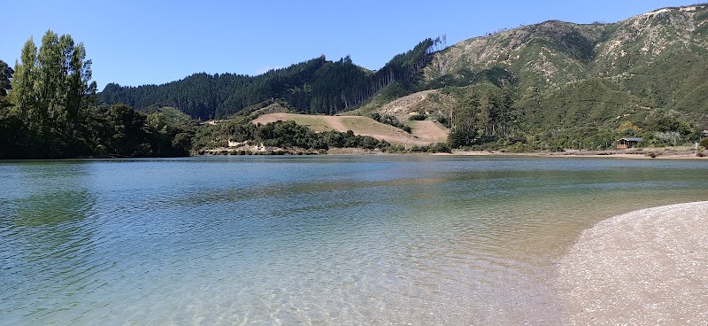 Ligar Bay Beach - Ligar Bay Beach Ligar Bay Beach, Ligar Bay 7183, New Zealand
