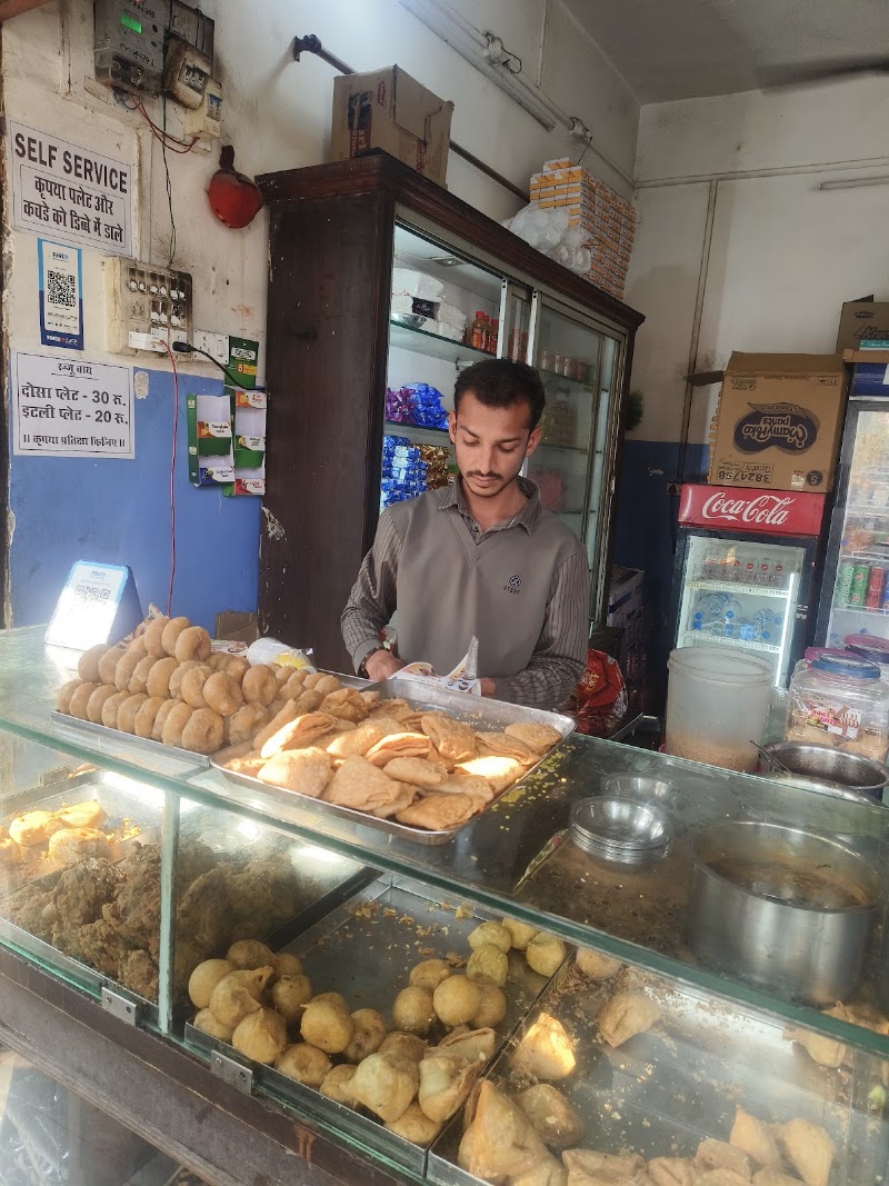 Rajju Chai & South Indian Junction - Rajju Chai & South Indian Junction, near Devakinandan Chowk, Tilak Nagar, Bilaspur, Chhattisgarh 495001, India