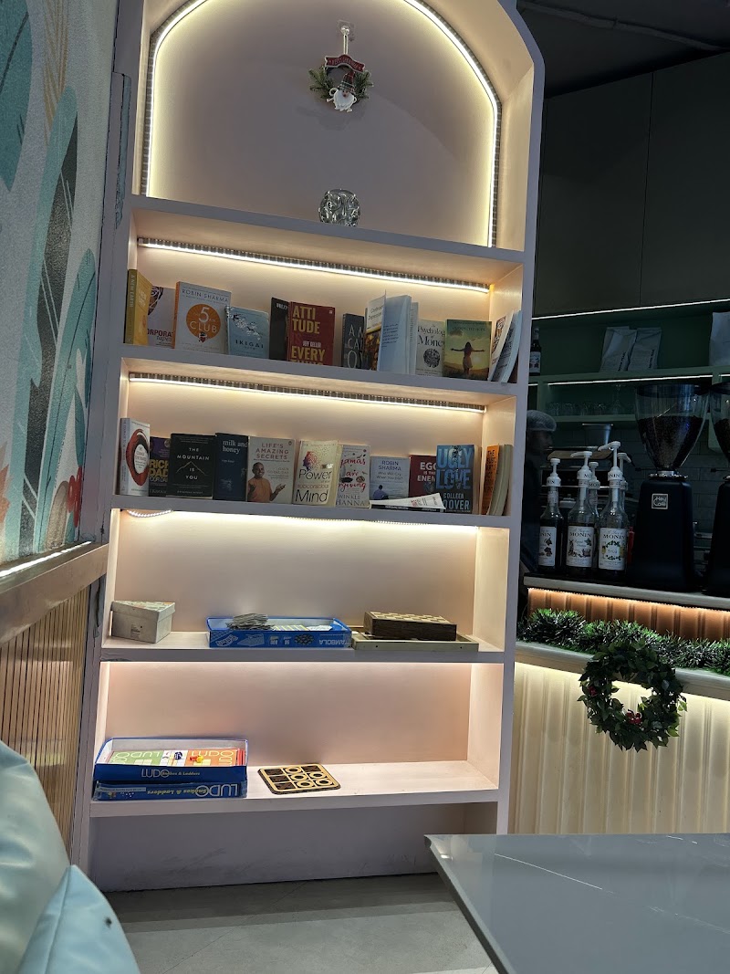Love Over Coffee Gurugram Sector 67 - Love Over Coffee Gurugram Sector 67 Ground Floor, R4-012, M3M Urbana Premium, Ramgarh, Sector 67, Gurugram, Haryana 122101, India