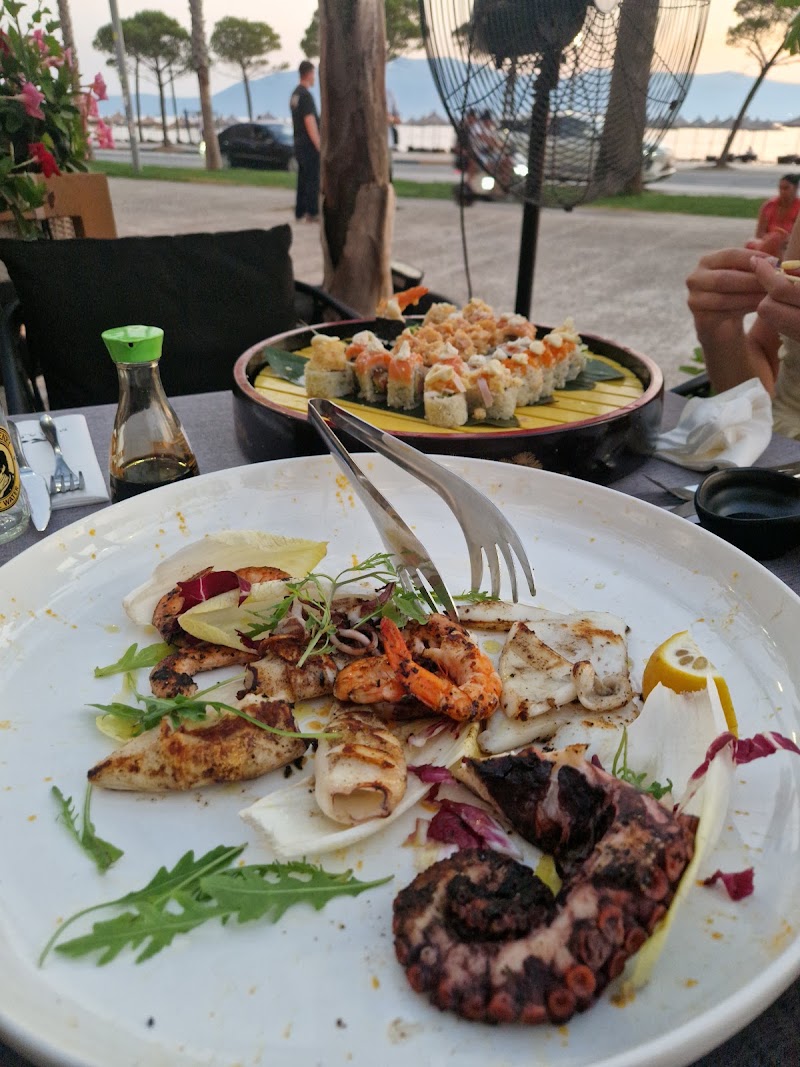 Miramare Restaurant - Miramare Restaurant, Rruga Murat Tërbaçi, Vlora 9401, Albania