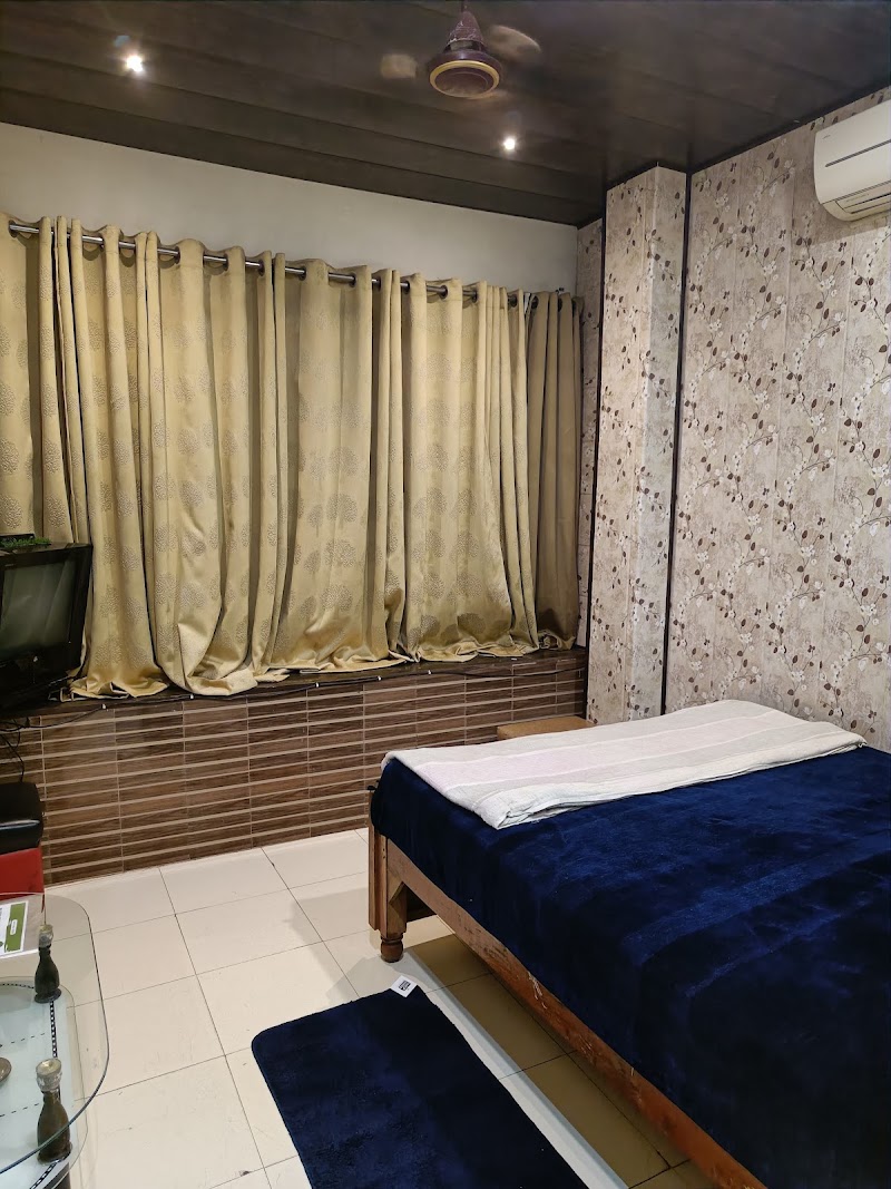 hotel glassy - hotel glassy Nandini Rd, Durgpara, Subhash Nagar, Bhilai, Chhattisgarh 490026, India