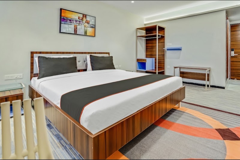 HOTEL CRYSTAL URBAN PARK - HOTEL CRYSTAL URBAN PARK 493/1629, Gopabandhu Sadan, 493, 1629, near Sriya Talkies, Railway Yard and Washing Line, Kharvela Nagar, Bhubaneswar, Odisha 751001, India