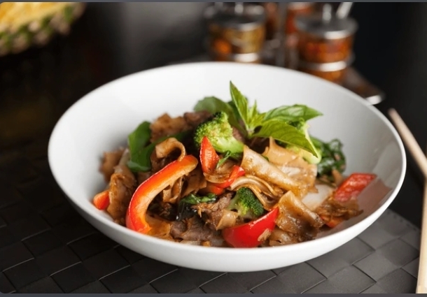 Charm Thai Cuisine - Charm Thai Cuisine 460 Crosstown Drive, Peachtree City, GA 30269, USA