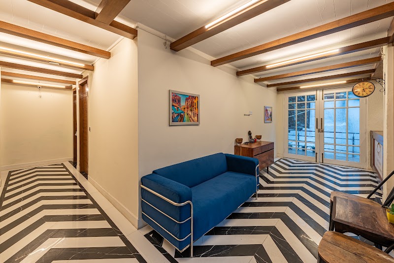 Hotel Sapling - 500 Mtr from Picture Palace - Hotel Sapling - 500 Mtr from Picture Palace Clock Tower, Civil Hospital Road, near Landour, Sapling Estate, Landour, Mussoorie, Uttarakhand 248179, India