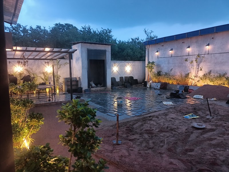 The Circle Lounge - The Circle Lounge 6766+65C, Durg, Bhilai, Chhattisgarh 491001, India