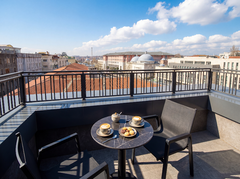 Edition Old City Hotel