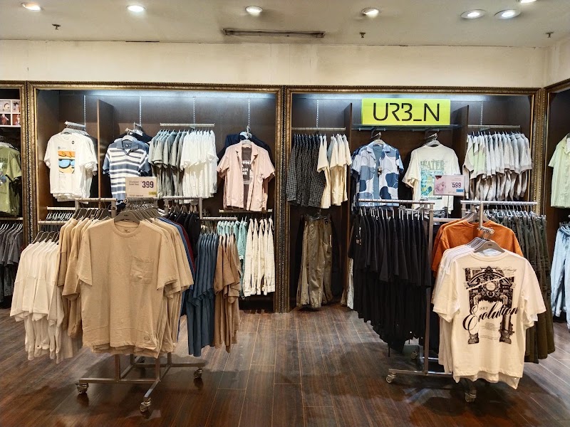 Max - Max Imperial Square Mall, Hazira Adajan Road, inside Lifestyle, Adajan, Surat, Rundh, Gujarat 395007, India
