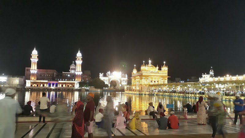 Sri Harmandir Sahib - Sri Harmandir Sahib Atta Mandi, Katra Ahluwalia, Amritsar, Amritsar Cantt., Punjab 143006, India