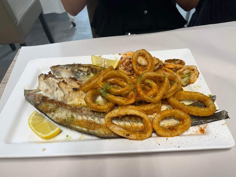 Vishandel Gibraltar - Vishandel Gibraltar, Pretoriusstraat 92A, 1092 GL Amsterdam, Netherlands