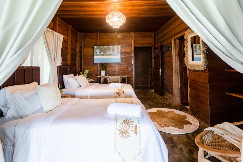 Playground Surf Resort - Playground Surf Resort, Jl: tanah beroyo 84 -West Sumatra-Padang cep" 25000, Katurei, Seberut Barat Daya, Mentawai Islands Regency, West Sumatra 25393, Indonesia