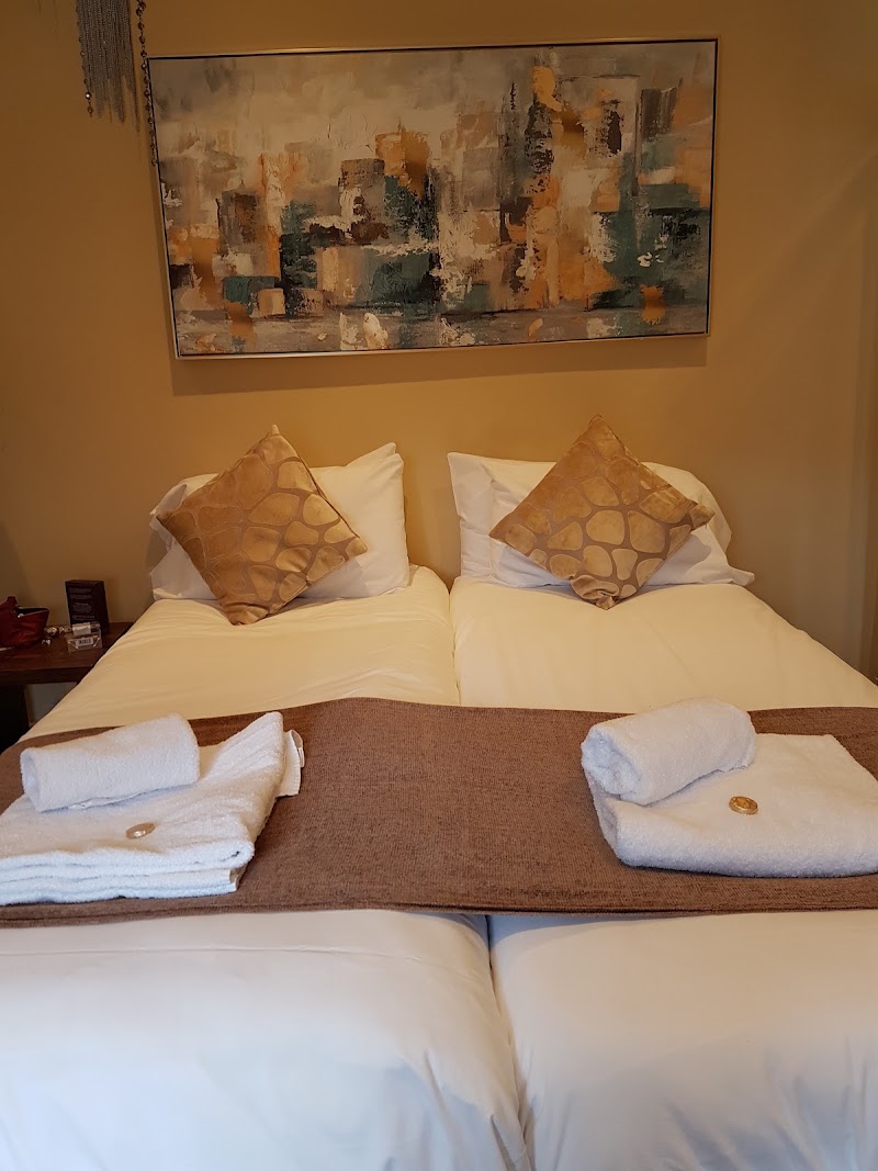 Cambridge City Apartment - Book Direct with Paymán Club