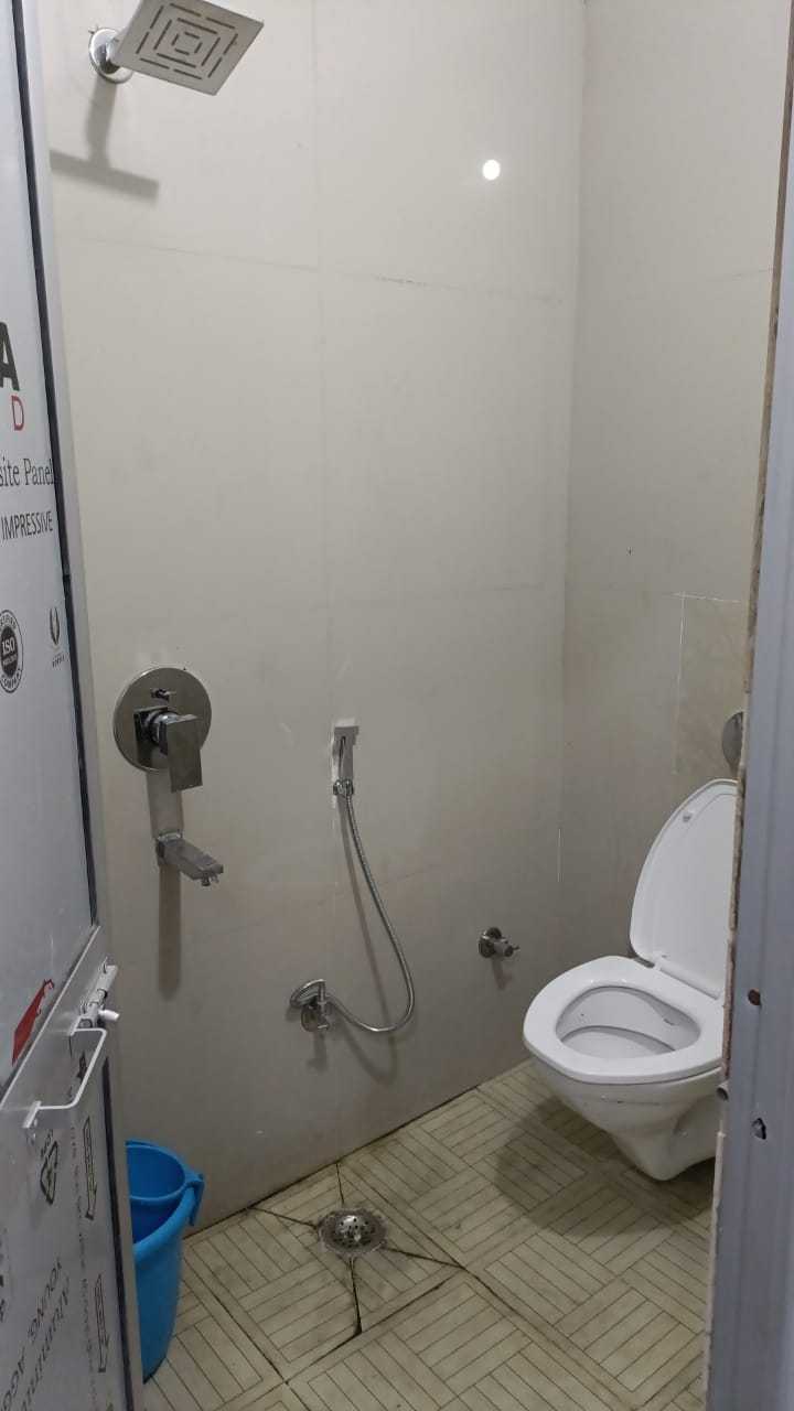 OYO Hotel White Rose - OYO Hotel White Rose, Kotra Rd, near ram bag, Rukmani Vihar, Raigarh, Chhattisgarh 496001, India