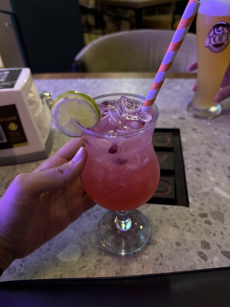 Celeb's Rooftop Pub and Kitchen - Whitefield - Celeb's Rooftop Pub and Kitchen - Whitefield Siddhapura Main Rd, above Chowki Multi Cuisine Bar and Kitchen, Nallurhalli, Whitefield, Bengaluru, Karnataka 560066, India