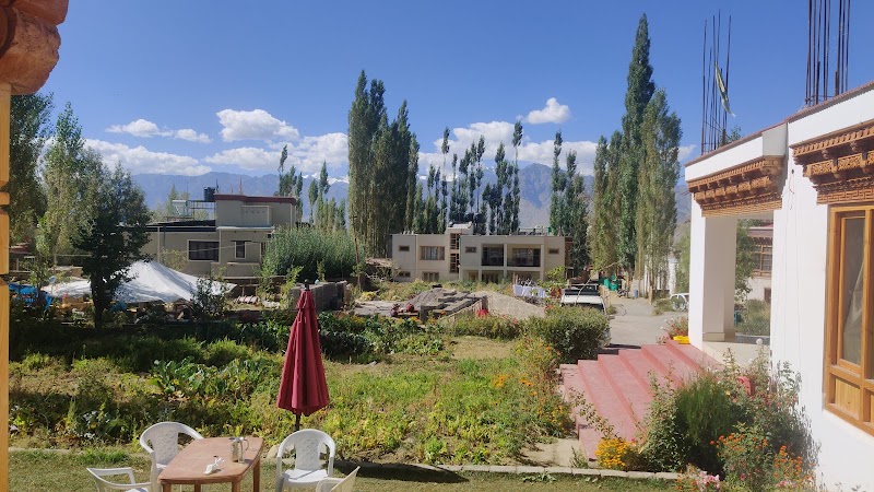 Twin Palace - Twin Palace Leh, 194101