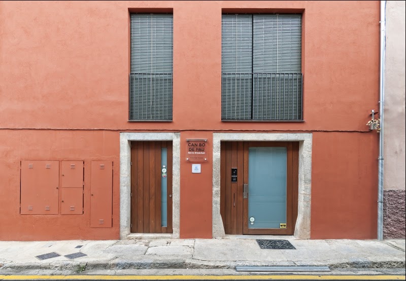 Hotel can bo de pau