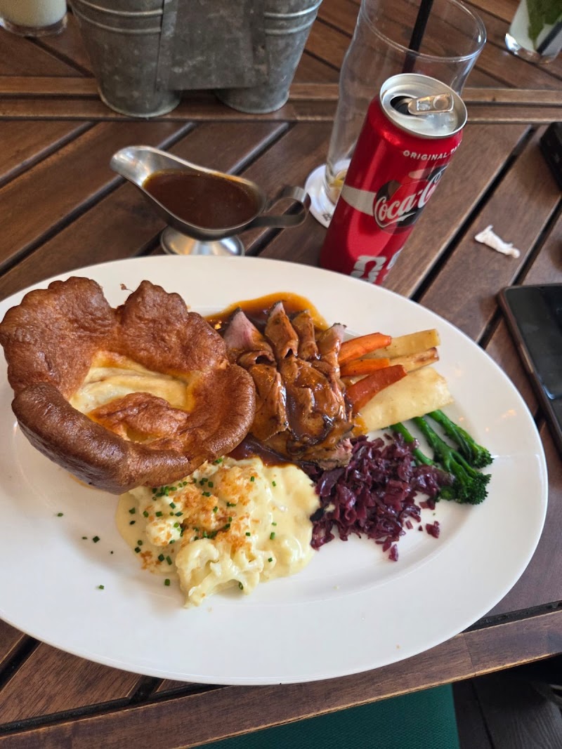 The Black Sheep - The Black Sheep Pullman Hotel - Cluster T - Al Thanyah Fifth - Jumeirah Lakes Towers - Dubai - United Arab Emirates