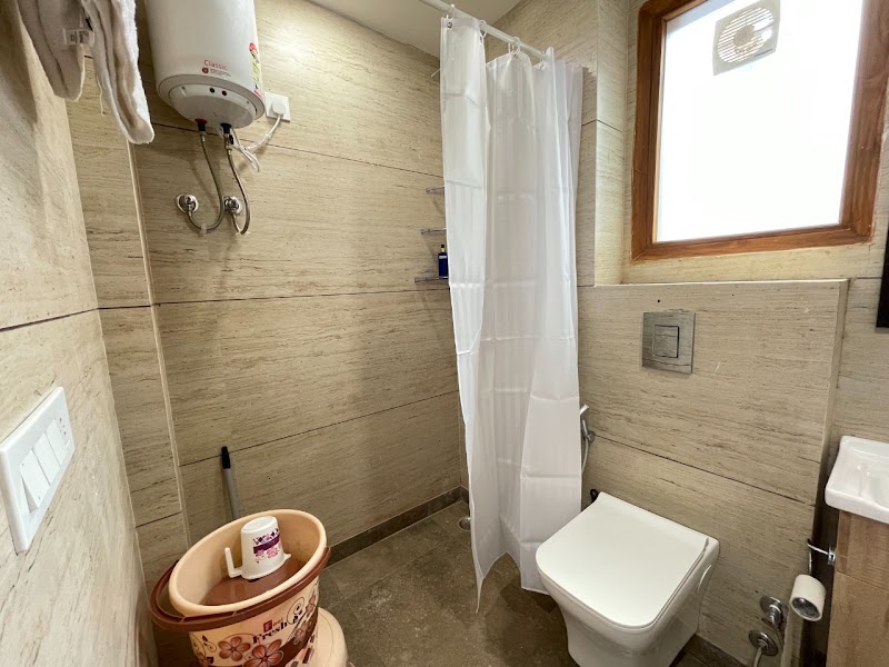 Bedchambers Service Apartments Ardee city - Bedchambers Service Apartments Ardee city, Plot No. A7, Block C, Ardee City, Sector 52, Gurugram, Haryana 122003, India