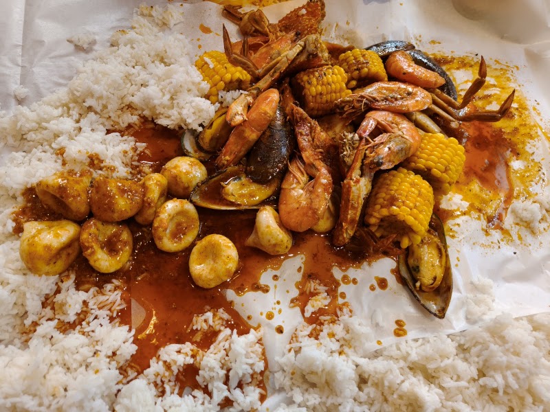 Off The Hook Seafood Restaurant - Yas Mall - Off The Hook Seafood Restaurant - Yas Mall, FJP5+G5G - Yas Leisure Dr - Yas Island - YS1 - Abu Dhabi - United Arab Emirates