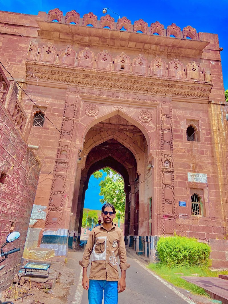Royal Cenotaphs - Royal Cenotaphs, 923P+23F, Mandore, Jodhpur, Rajasthan 342304, India