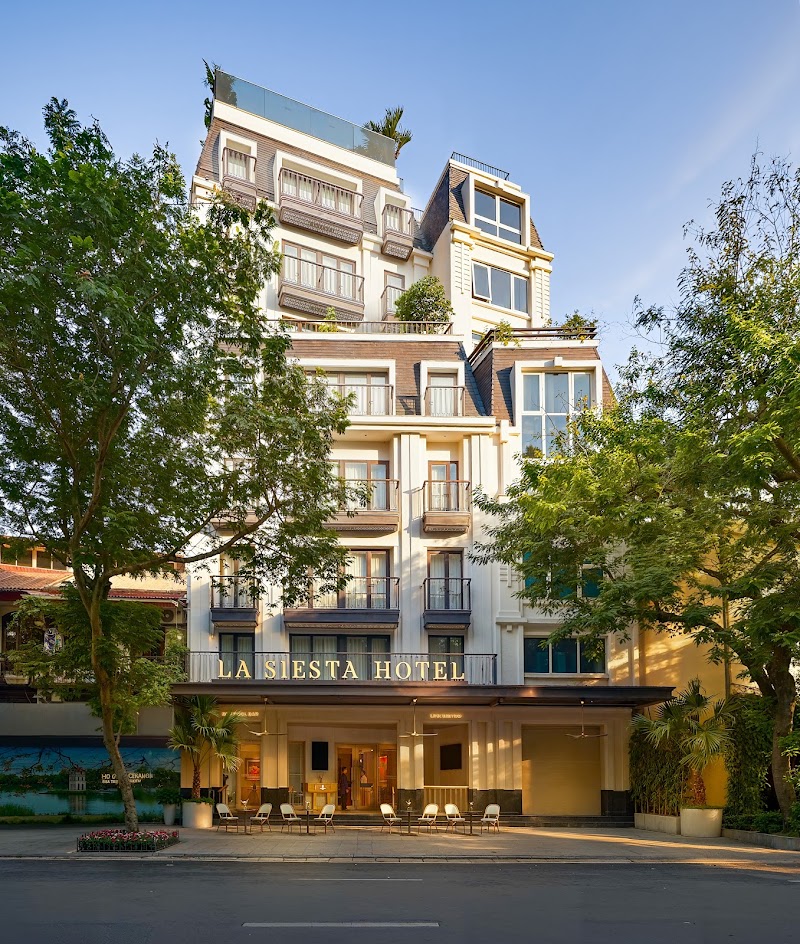 La Siesta Premium Lakeside - La Siesta Premium Lakeside No. 4-6 P. Bà Triệu, St, Cửa Nam, Hà Nội, Vietnam