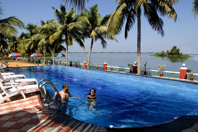 Kalathil Lake Resort - Kalathil Lake Resort Near Indo American Hospital, Chemmanakary, Akkarappadam (Post), Vaikom, Kottayam, Kerala South India, Pin, Maravanthuruthu, Kerala 686143, India