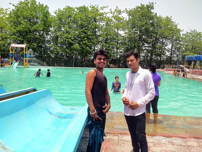 Aquagreens Waterpark, Kota - Aquagreens Waterpark, Kota Bundi Rd, NH 12, Kota, Rajasthan 324008, India