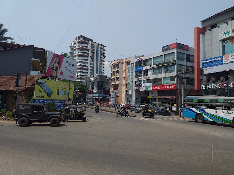 Manglore Bus Stand - Manglore Bus Stand, VRCX+XCV, Balmatta Rd, Hampankatta, Mangaluru, Karnataka 575001, India