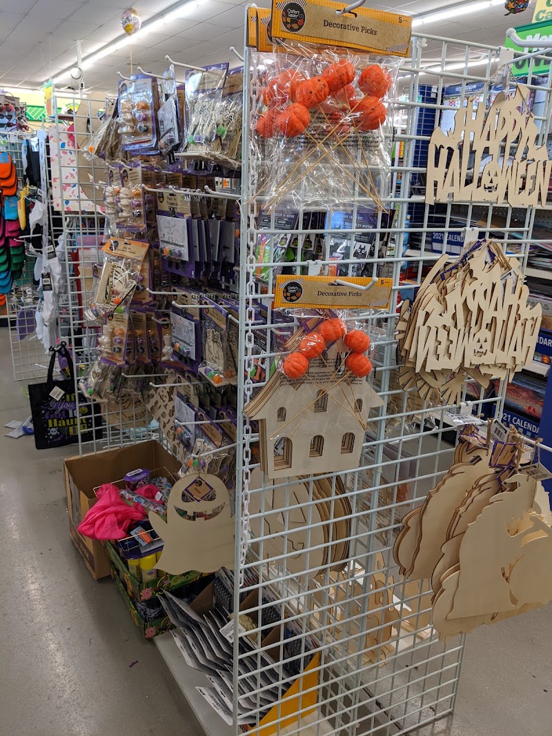 Dollar Tree - Dollar Tree, 10440 Coursey Blvd, Baton Rouge, LA 70816, USA