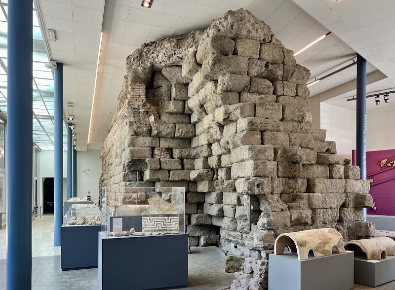 Temple of Jupiter Optimus Maximus - Temple of Jupiter Optimus Maximus, Piazza del Campidoglio, 1, 00186 Roma RM, Italy