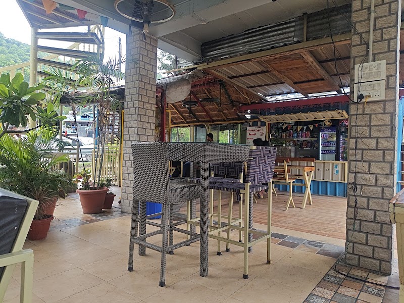 SUNRISE CAFE - SUNRISE CAFE, Datyar, Himachal Pradesh 173220, India