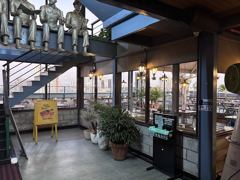 Vapour Brewpub and Diner