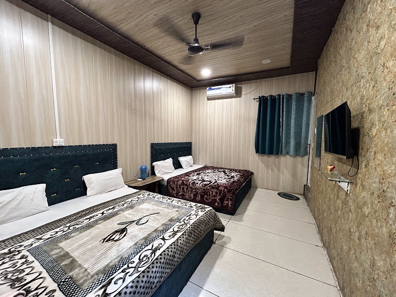 Hotel Mahakal Ramashray - Hotel Mahakal Ramashray, 164, Mahakal Marg, opposite maharajwada heritage, Jaisinghpura, Ujjain, Madhya Pradesh 456006, India