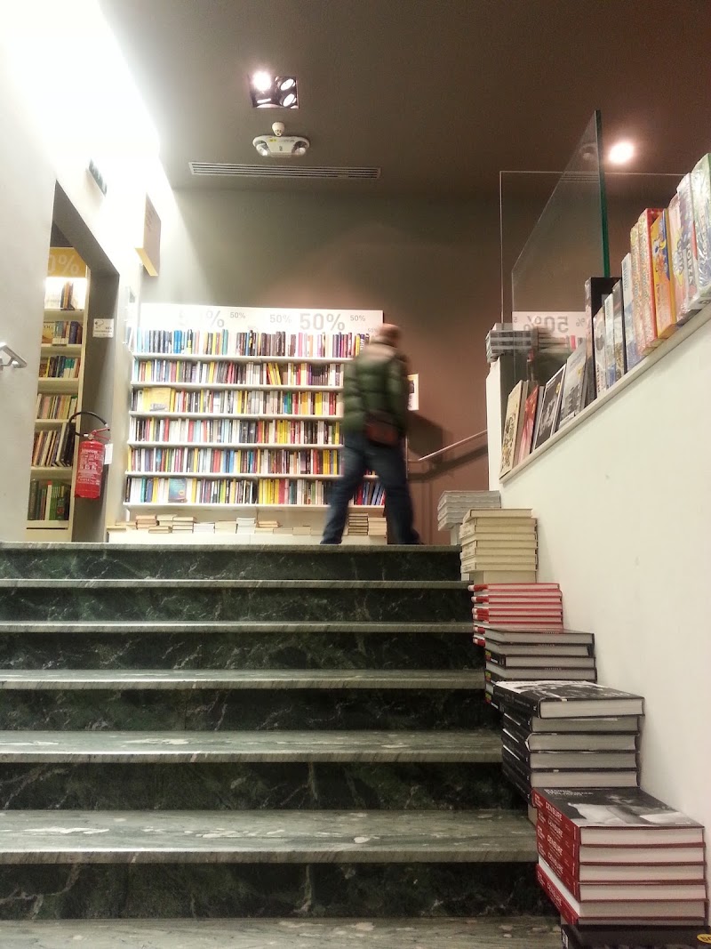 Libreria Libraccio Firenze - Libreria Libraccio Firenze, Via de' Cerretani, 16 rosso, 50123 Firenze FI, Italy