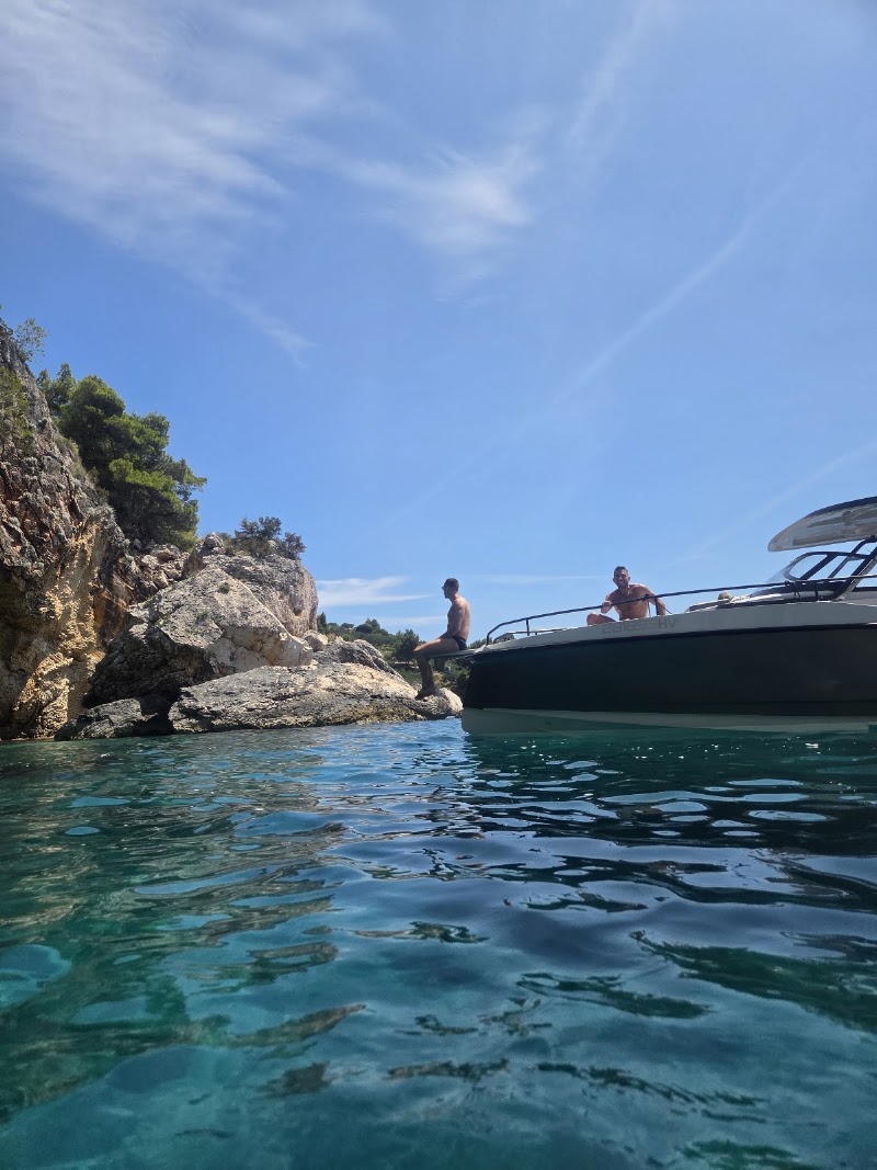 HvarBoats Riva - HvarBoats Riva Šetalište put Križa 3, 21450, Hvar, Croatia