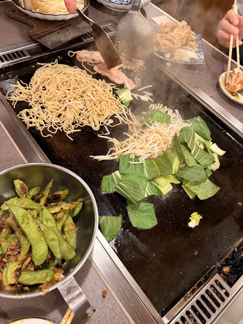 Tsukishima Monja Tamatoya Tokyo station - Tsukishima Monja Tamatoya Tokyo station Japan, 〒100-0005 Tokyo, Chiyoda City, Marunouchi, 1-chōme−9−１ 東京駅 黒塀横丁B1F