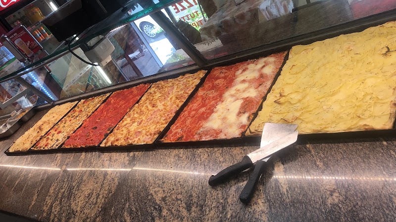 Pizzeria San Remo - Pizzeria San Remo, Via S. Remo, 8, 00182 Roma RM, Italy