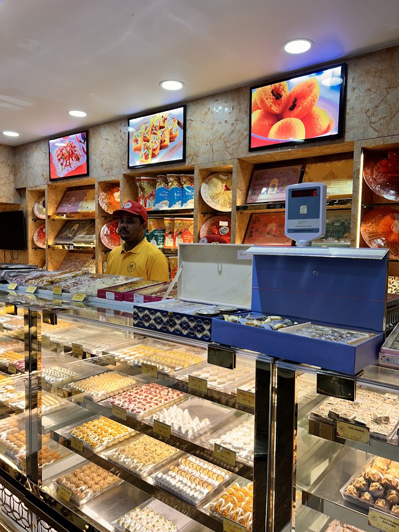 Makhan Bhog Sweets and Fast Food - Makhan Bhog Sweets and Fast Food Tower no. 75, Ambabari Shoping Centre, Ambabari, Vidyadhar Nagar, Jaipur, Rajasthan 302016, India
