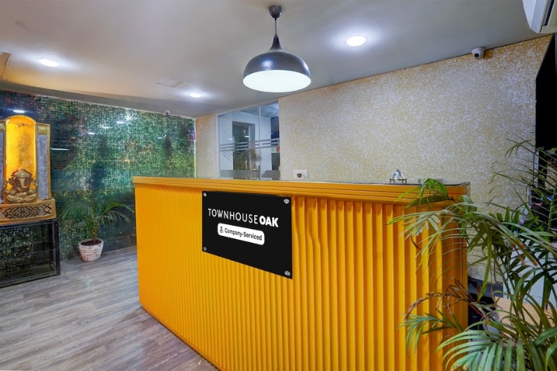 Townhouse Oak Golf Course Road - Townhouse Oak Golf Course Road Plot 2p, Sector 27, Urban Estate, Gurgaon Rapid Metro Phase 1 Station, Gurgaon Hotel, Metro Station, near Phase 1, Sector 27, Gurugram, Haryana 122009, India